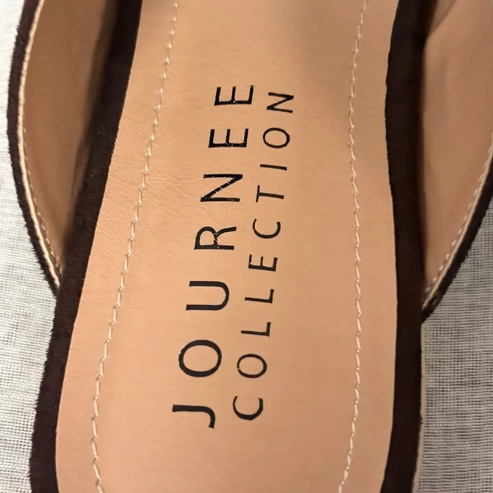 NIB Journee Collection Telulah Brown Suede Pointed Toe Mule Shoes - Size 7.5 - Picture 5 of 8